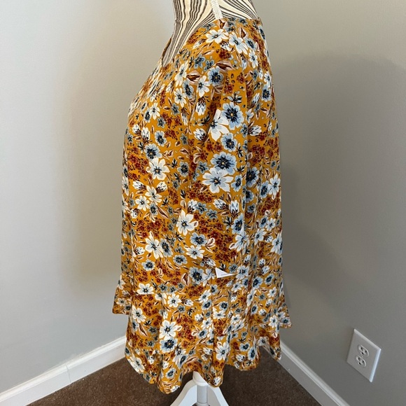 NWT Time & Tru Ruffle Peplum Top Size Large - Picture 3 of 7